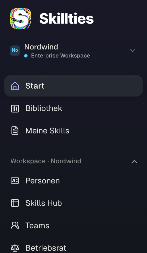 Dieselbe Seitenleiste für Robert Lang als Admin: Der Skills Hub kommt dazu, weil Plan, Schalter und Recht zusammenkommen.